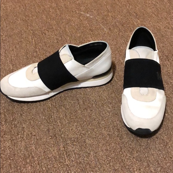 Michael Kors Sneakers - Picture 3 of 5